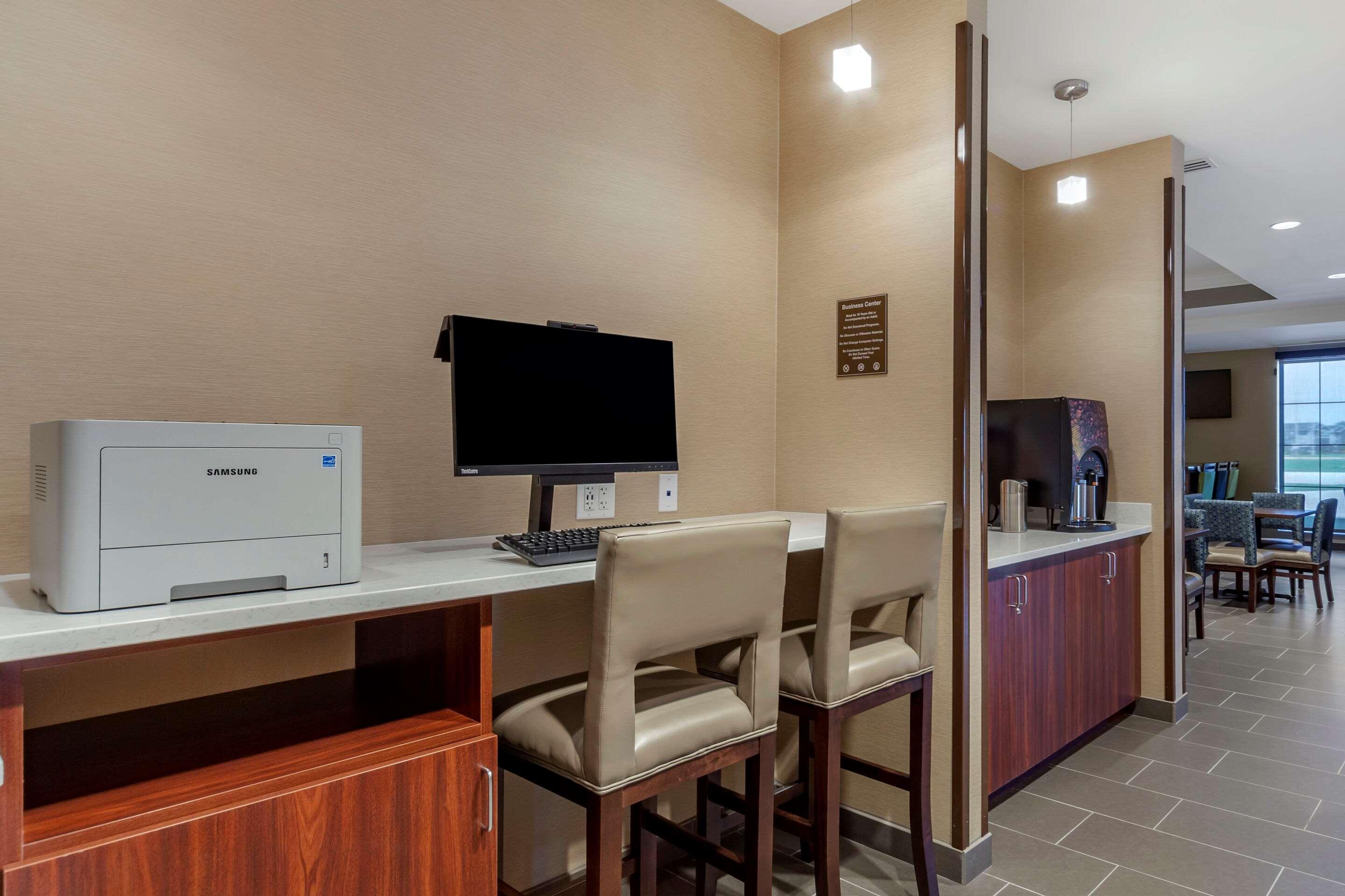 Comfort Suites Grand Island Ngoại thất bức ảnh