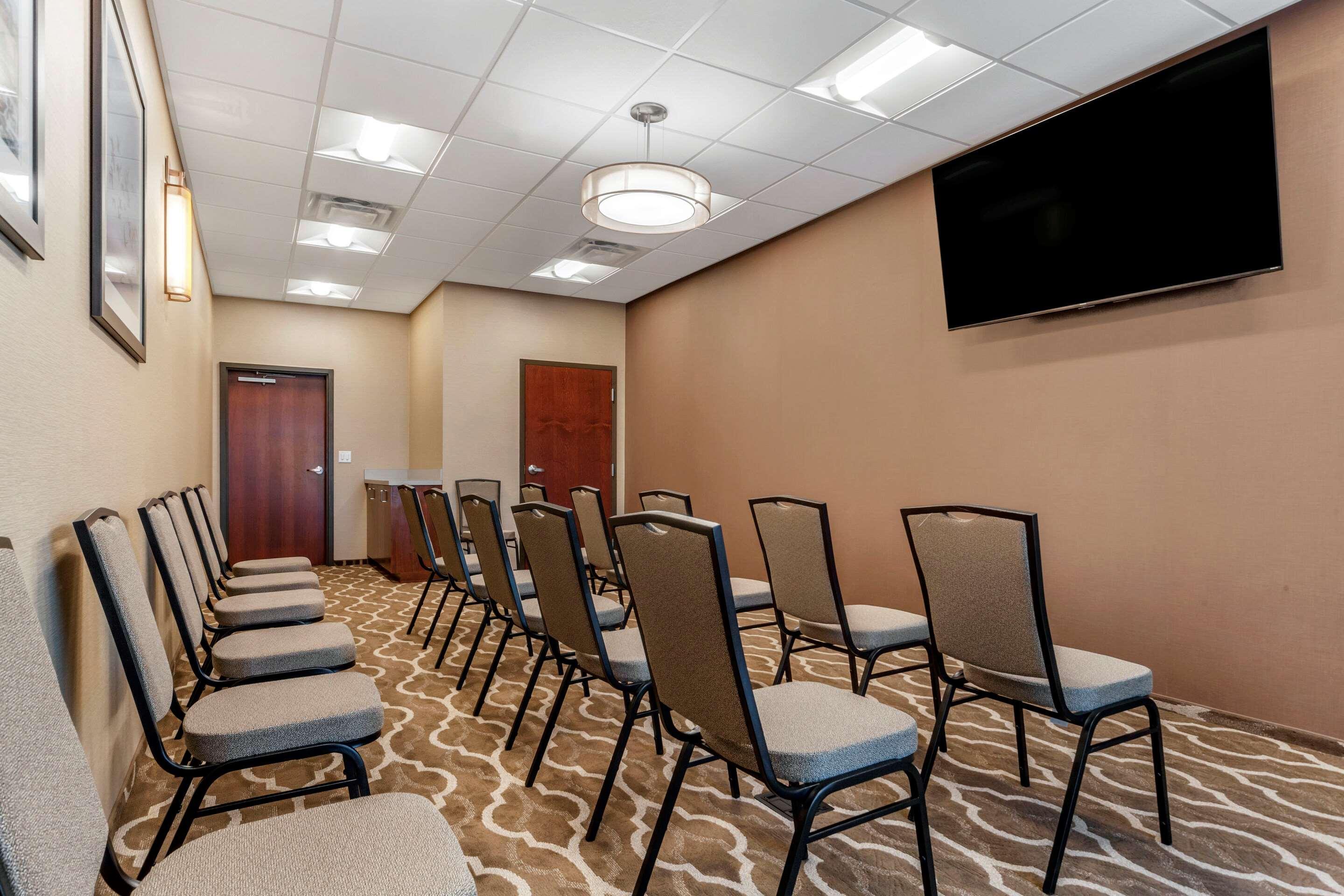 Comfort Suites Grand Island Ngoại thất bức ảnh